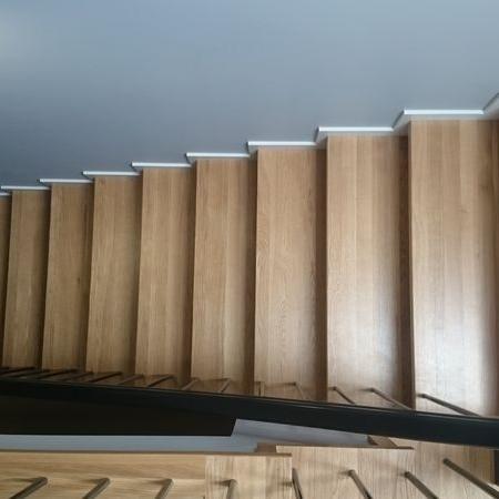 schody drewniane 70